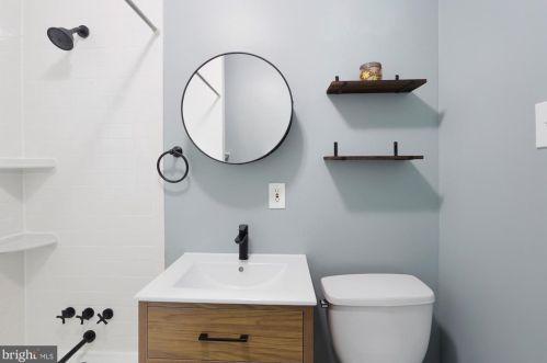 6409 Eastern Ave, Silver Spring MD  20912-4728 exterior