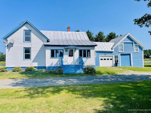 64 Smithfield Rd, Norridgewock, ME 04957-3131