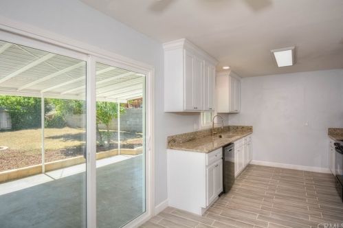 10440 Hole Ave, Riverside CA  92505-1620 exterior