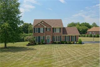 1776 Riverhaven Dr, Adams, TN 37010-8945