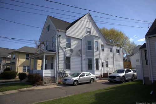 231 Seymour Ave, Derby, CT 06418-1325