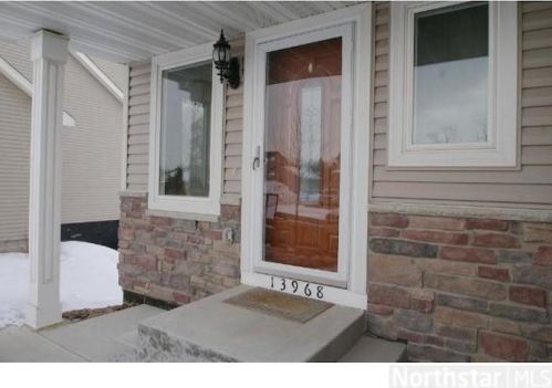 13968 Duluth Ct, Saint Paul MN 55124-9236 exterior