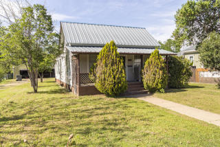 1760 Ferry St, Anderson, CA 96007-3319