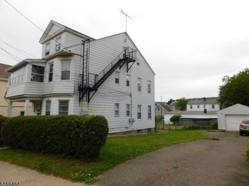 55 Wagaraw Blvd, Paterson, NJ 07508-1933