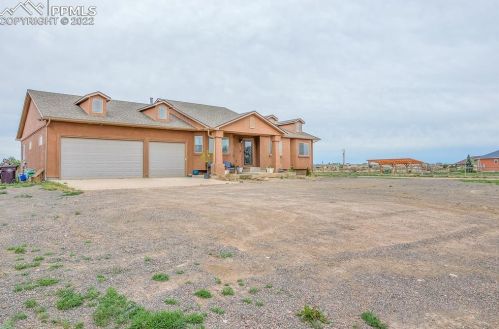 1469 Farley Ave, Pueblo CO  81007-2310 exterior
