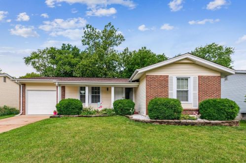 671 Greenbrae Ct, Fenton, MO 63026-3427