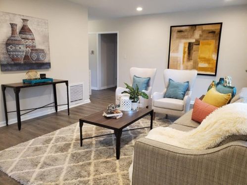 415 Hammond Dr, Atlanta, GA 30328-5137