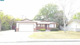 2213 Philip Ave, Corcoran, CA 93212-1646