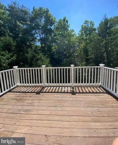 8123 Dove Cottage Ct, Lorton, VA 22079-2365