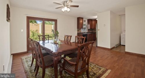 39 Hillman Ct, Aberdeen MD  21001-2406 exterior
