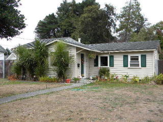 2827 Dolbeer St, Eureka, CA 95501-4741