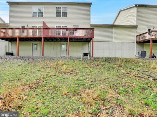 1005 Schuylkill Manor Rd, Primrose PA  17901-3862 exterior