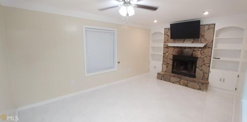 595 Moseley Dr, Stockbridge GA  30281-2909 exterior