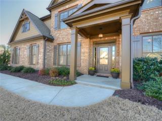 5177 Sunlake Dr, Hoschton, GA 30548-3440