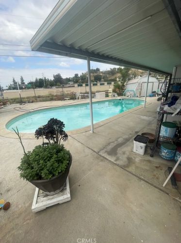 5257 Monterey Rd, Riverside, CA 92506-1422