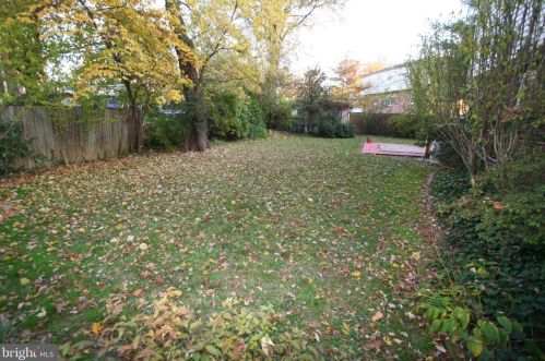 10405 Kinloch Rd, Silver Spring MD 20903-1243 exterior