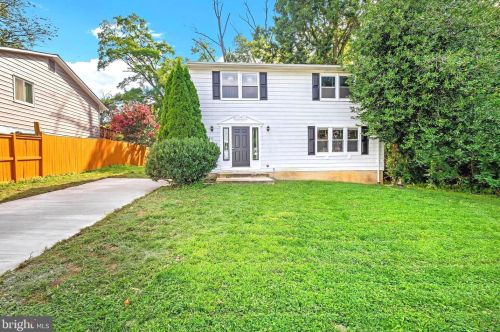 8902 Albert Stewart Ln, Silver Spring MD 20910-1949 exterior