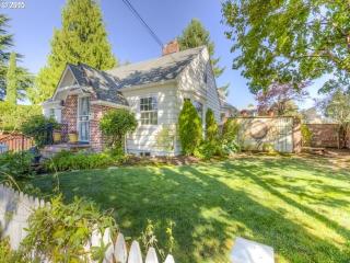 3831 Tolman St, Portland, OR 97202-7654