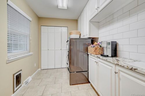 8754 Phillips Pl, Englewood CO 80112-3350 exterior