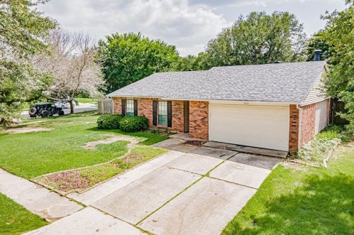 624 Live Oak Dr, Midlothian, TX 76063-2120