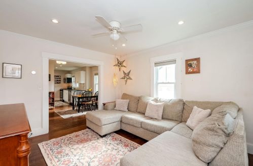 4 Ela St, Dover, NH 03820-3107