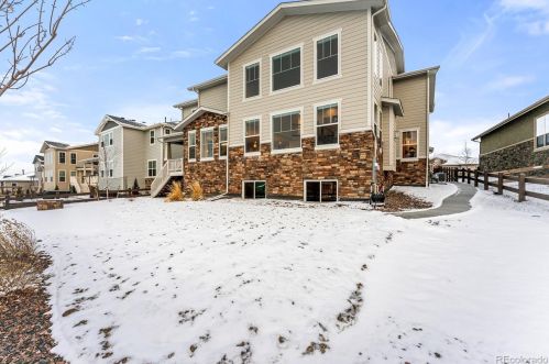 27760 Lakeview Dr, Aurora CO  80016 exterior