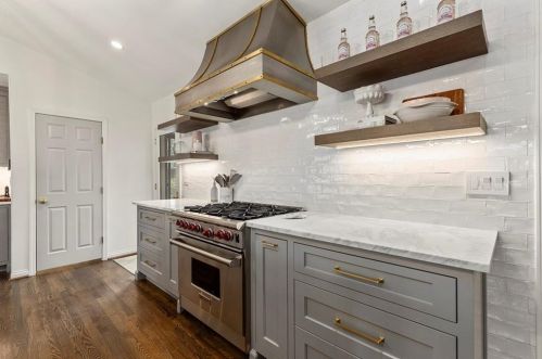 964 Buckingham Cir, Atlanta, GA 30327-2702