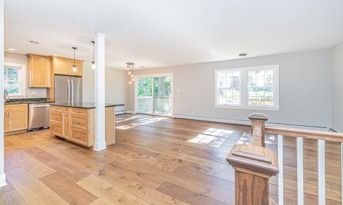 214 Maple St, Palatine, IL 60067-6183