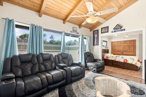 7777 Kalohelani Pl, Honolulu HI 96825-2829 exterior