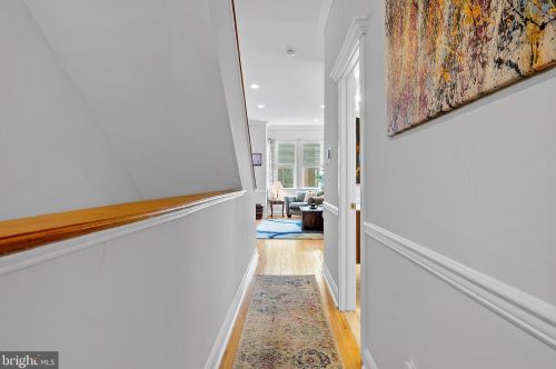 1019 19 St, Philadelphia PA  19146-2938 exterior