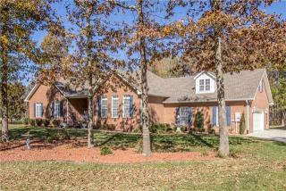31 Snowberry Cir, Manchester, TN 37355-8036