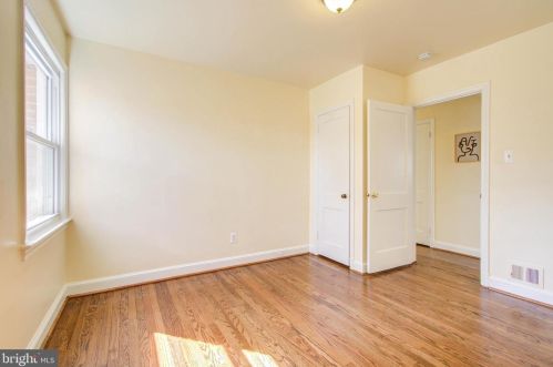 10002 Portland Pl, Silver Spring MD 20901-2116 exterior