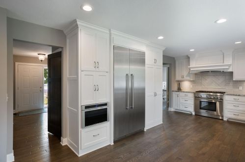 8009 Greenbriar Ln, Saint Paul MN  55125-8472 exterior