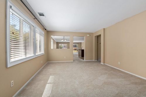 5178 Mendip St, Oceanside, CA 92057-1847