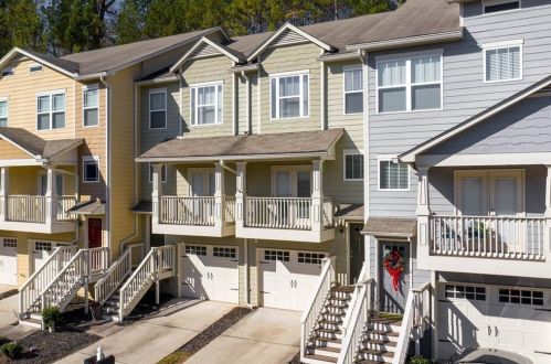 1857 Liberty Pkwy, Atlanta, GA 30318-9383
