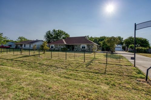 616 Fm 272, Celeste, TX 75423-9519