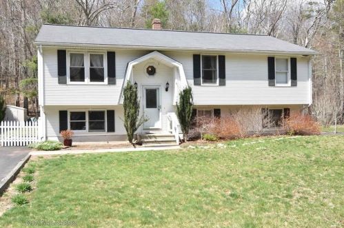 77 Evergreen Rd, Glocester, RI 02814-2015