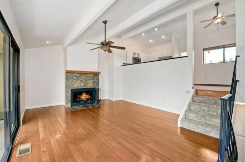 7317 Alicante Rd, Carlsbad, CA 92009-6229