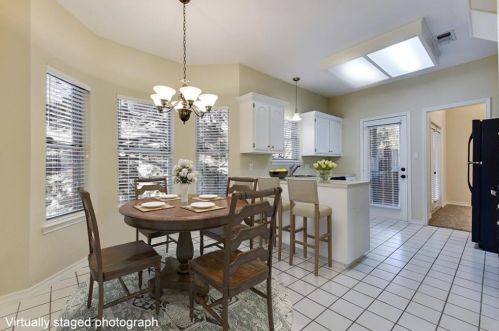 208 Ashworth Dr, Austin TX  78746 exterior