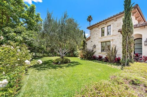 11844 Red Hl Ave, Santa Ana CA  92705-3100 exterior