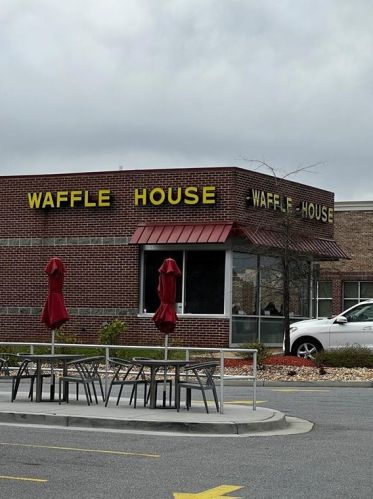 1710 Briergate Dr, Duluth GA  30097-4300 exterior