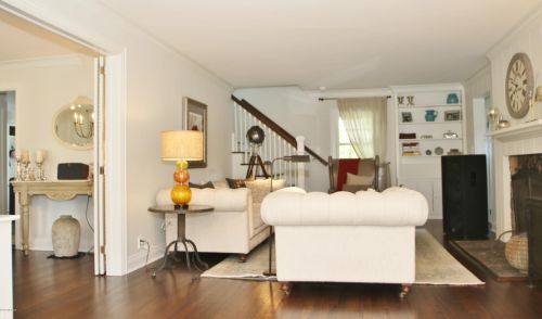 14 Terrace Ave, Riverside CT  06878-2124 exterior