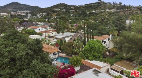 1114 Mountain St, Glendale CA  91207-1834 exterior