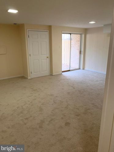 7305 Gist Ct, Springfield VA  22153-1114 exterior