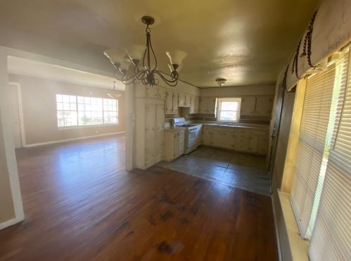 7905 Doreen Ave, Fort Worth, TX 76116-5103