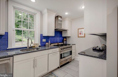 420 Allens Ln, Philadelphia PA 19119-3310 exterior