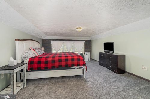 2189 Baltimore Pike, Hanover PA  17331-9610 exterior