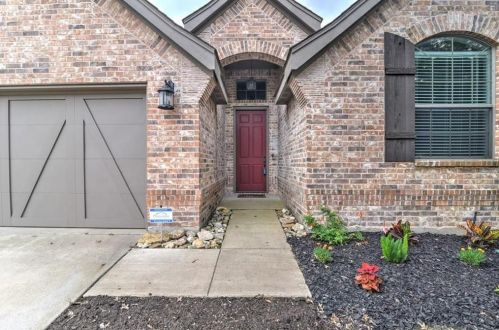 9821 Brazoria Trl, Fort Worth TX  76126-3044 exterior