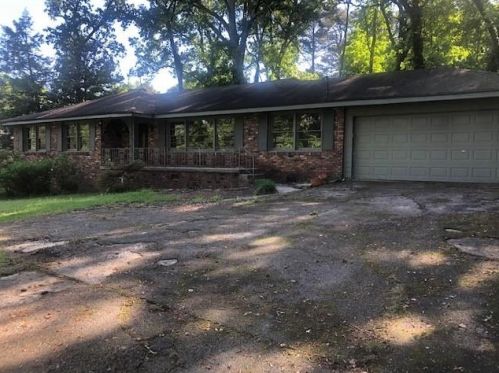 2387 Clairmont Rd, Atlanta, GA 30329-3327
