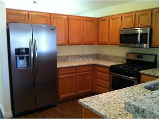 1242 Diamond Valley St, Henderson NV  89052-3021 exterior